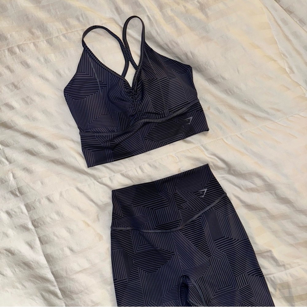 Gym Shark Women's Bra and Leggings Set